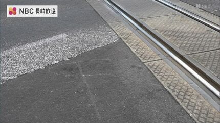 佐世保工業高校横の踏切で松浦鉄道の列車と車が衝突 けが人なし | 長崎