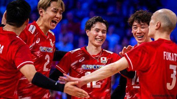 バレー男子日本代表が無傷の5連勝！髙橋藍が最多22得点　記録的酷暑で“特別ルール”のフランスR初戦、セルビアに3－1勝利【ネーションズリーグ】|TBS NEWS DIG