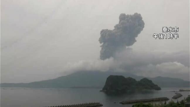 桜島の爆発・噴火32回 山体膨張は解消せず…専門家「数日は活発な噴火続く」【降灰予報】鹿児島|TBS NEWS DIG