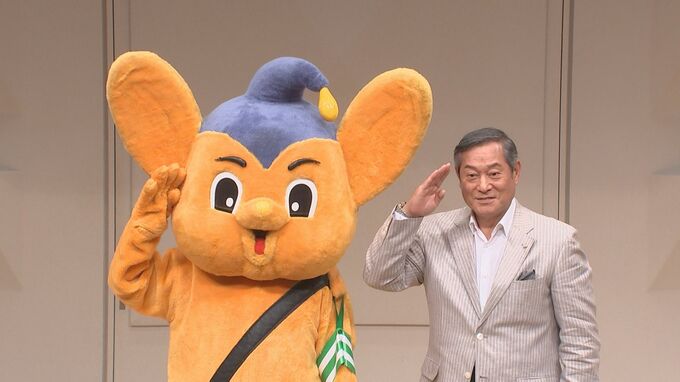 【松平健】　マツケンサンバ新作　「考えているみたい」　音楽隊の演奏にノリノリ|TBS NEWS DIG