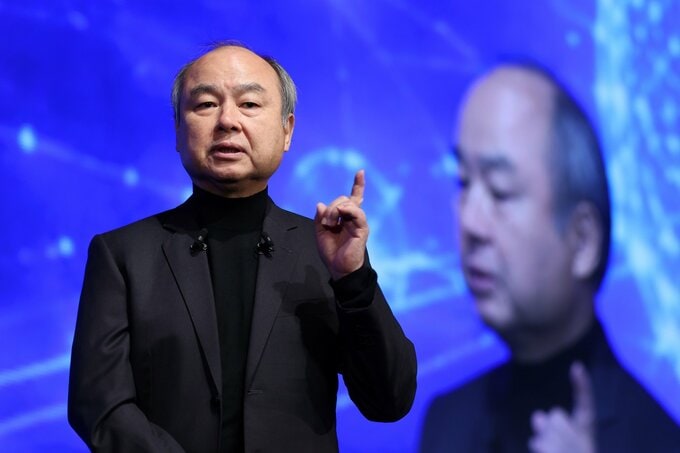ソフトバンクG､インテル株上昇恩恵も1Q減益－AIバブル懸念払拭道半ば
