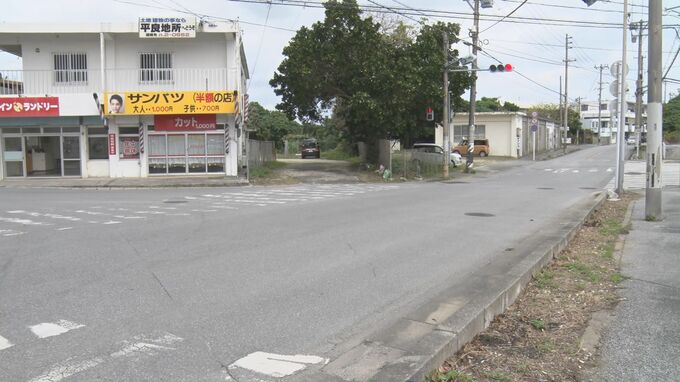 ワゴン車が歩道の中学生をはねて逃走　沖縄・宮古島市|TBS NEWS DIG
