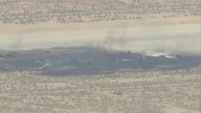 米空軍のB52戦略爆撃機が墜落　カリフォルニア州　乗組員の安否や墜落の原因は不明|TBS NEWS DIG