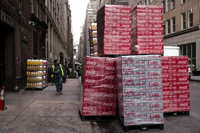 トランプ氏が要望、米国産サトウキビ糖使用のコーラ新製品に供給の壁