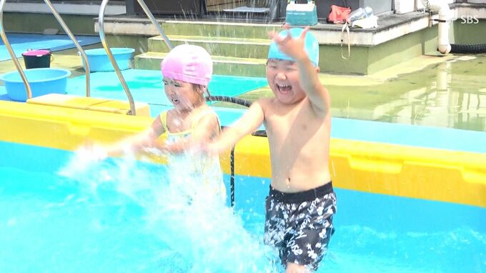 「楽しかった」「めっちゃ冷たい」保育所でプール開き園児の明るい声響く＝静岡・下田市　|　静岡のニュース | SBSNEWS | 静岡放送