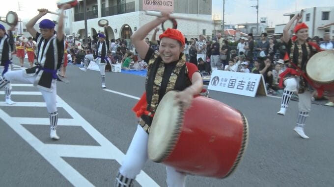 地域ごとの特色あるエイサーの演舞が観客を魅了　うるま市エイサーまつり|TBS NEWS DIG