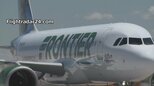離陸直前の旅客機に人がはねられ死亡 アメリカ・デンバー国際空港　フェンス乗り越え空港に侵入か|TBS NEWS DIG
