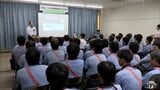 9月から住宅街などの「生活道路」での法定速度が30キロに 警察が郵便局で講習会 配達員約85人に法律の変更点を周知 交通ルールを再確認するよう求める 青森県 | 青森のニュース│ATV NEWS│青森テレビ