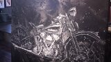 “エンジンの音を描く”遠藤信氏の個展 出身地の新潟・西蒲区で開催|TBS NEWS DIG
