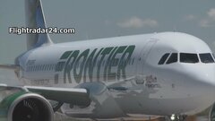 離陸直前の旅客機に人がはねられ死亡 アメリカ・デンバー国際空港　フェンス乗り越え空港に侵入か| TBS CROSS DIG with Bloomberg