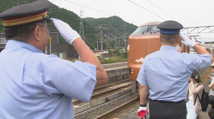 寄付額10万円「ふるさと納税」返礼品のJR「1日駅係員体験」 参加した