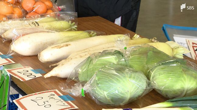 年末年始の連休最終日地元の特産品などが楽しめるマルシェ=静岡・静岡市清水区|TBS NEWS DIG