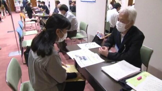 福祉・介護の人手不足解消へ “50代～70代の就職説明会” 愛媛|TBS NEWS DIG