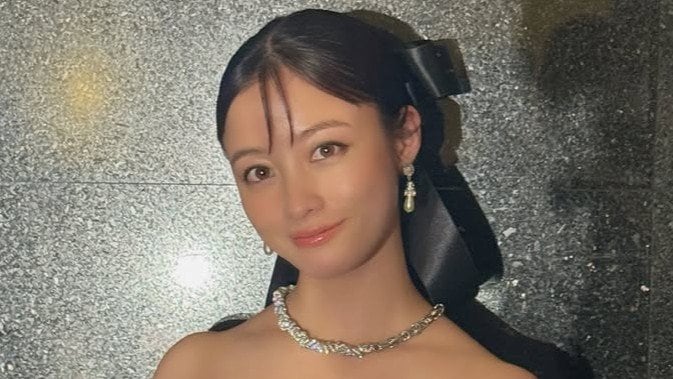 【 橋本環奈 】映画のワールドプレミアの黒ドレス姿を披露しファンから反響「久しぶりに環奈ちゃん見た」「天使です！」|TBS NEWS DIG