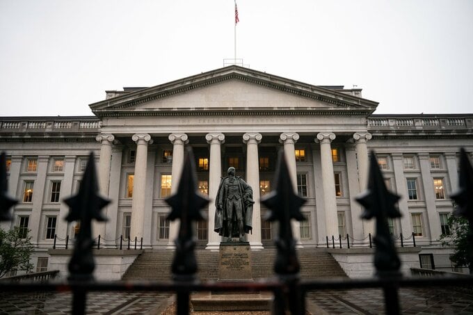 米国債上昇、安全資産としての役割再確認－信用不安広がり逃避買い