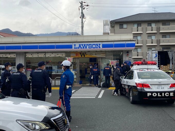 「殺そうと思って力いっぱい刺した」 コンビニ内で女性２人を切りつけたか　76歳の男を殺人未遂の疑いで現行犯逮捕　広島・安佐南区|TBS NEWS DIG