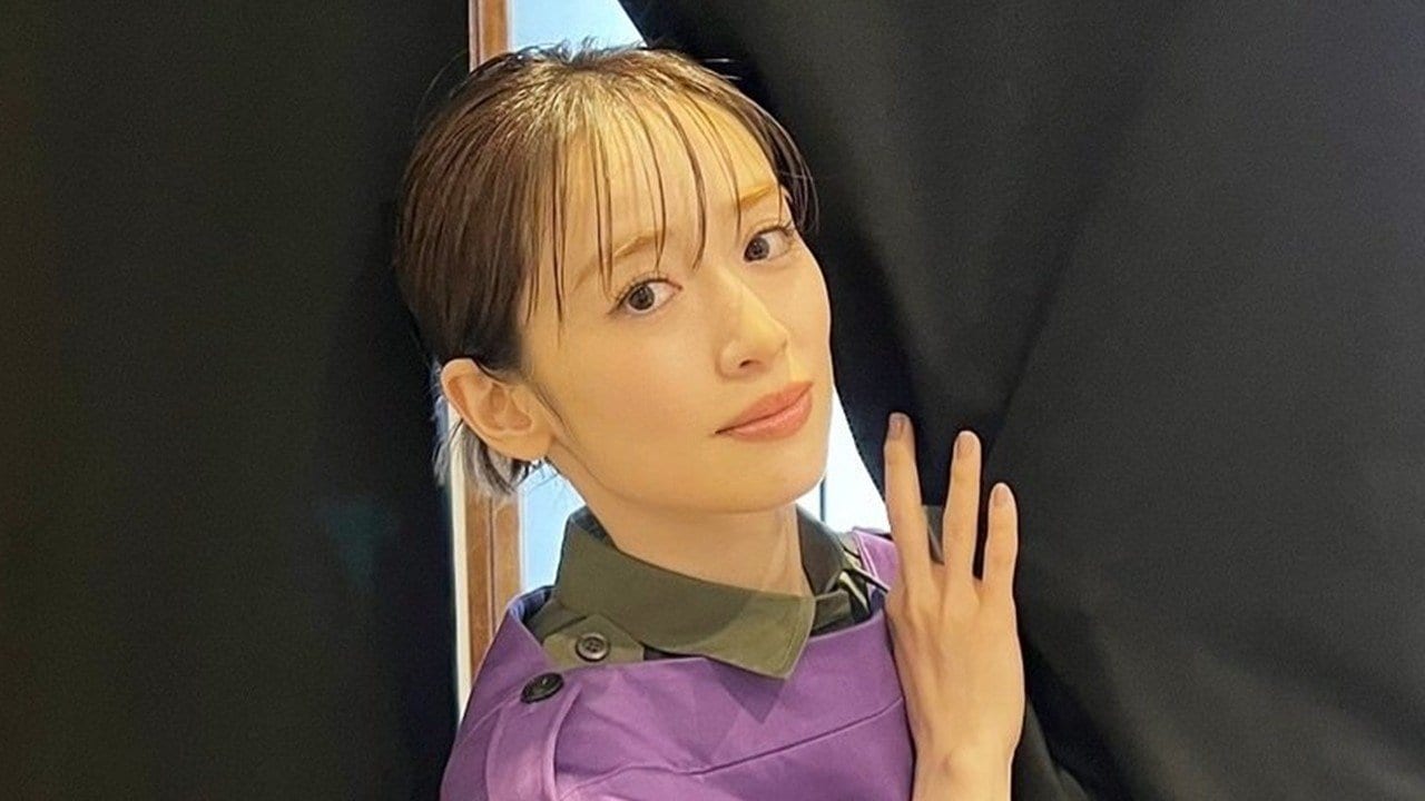 秋色 雑誌掲載 泉里香さん着用 ルージュヴィフ フォンセ 完売 とろみブラウス 秋色 雑誌掲載 泉里香さん着用 ルージュヴィフ フォンセ 完売 とろみ