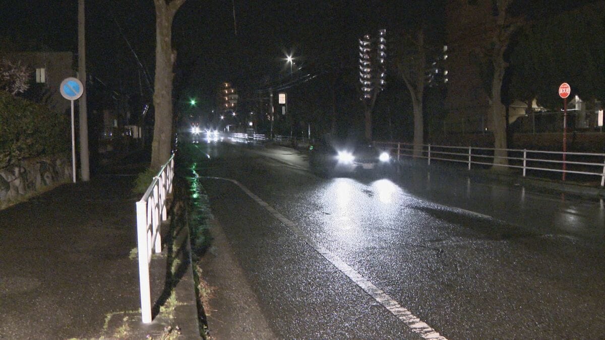 80代くらいの女性が乗用車にはねられ重体　愛知・尾張旭市