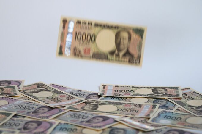 【日本市況】円が145円台後半に上昇、円安是正観測－株と債券は下落