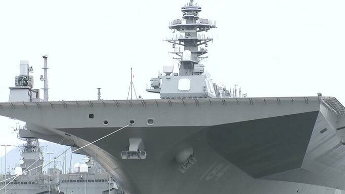 “空母化”した海上自衛隊の護衛艦「かが」を初公開　最新鋭ステルス戦闘機「F‐35B」の搭載も可能な長方形の甲板　|　RCC NEWS | 広島ニュース | RCC中国放送