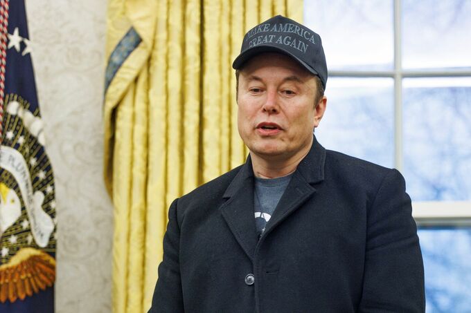 米連邦準備制度は「ばかげているほど人員過剰」、マスク氏が再び批判