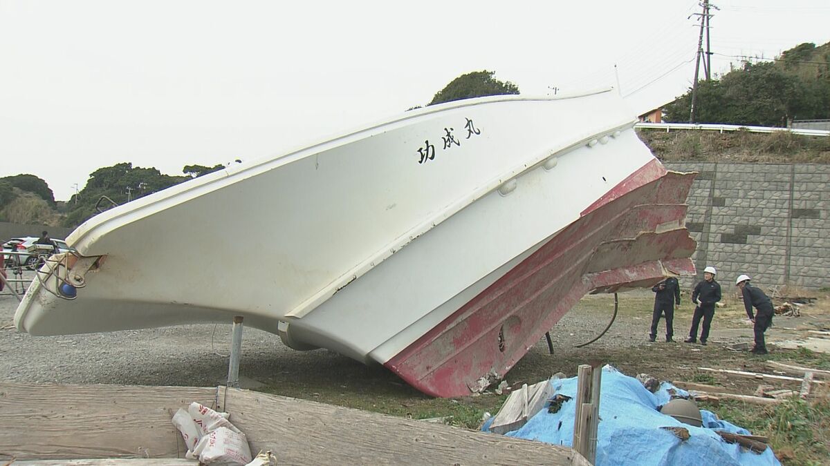 2つに割れた釣り船 船首を3Dスキャンで撮影 三重・鳥羽市沖の船舶事故で2人死亡 貨物船は時速20キロ前後で衝突か