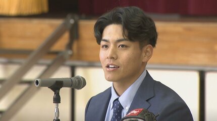 自分を作っていけば成長していける」楽天の中込陽翔投手 母校で中学生