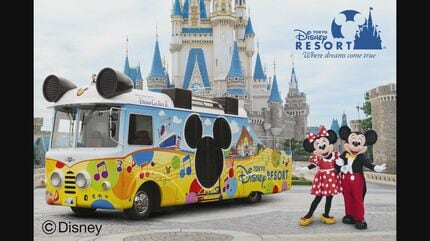 パークを飛び出しミッキーらディズニーの仲間たちが全国の祭りに登場