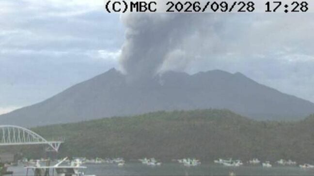 桜島南岳山頂火口で噴火、噴煙高さ1600m【今夜～あすの降灰予報】鹿児島|TBS NEWS DIG