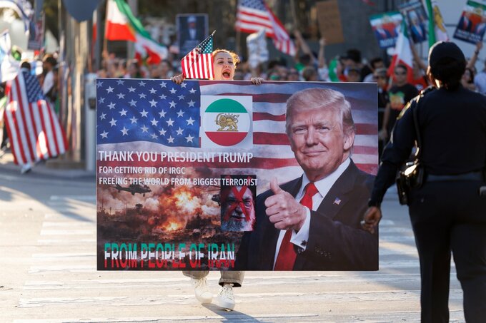 トランプ米大統領、イラン海軍の艦船9隻を米軍が破壊し沈めたと投稿