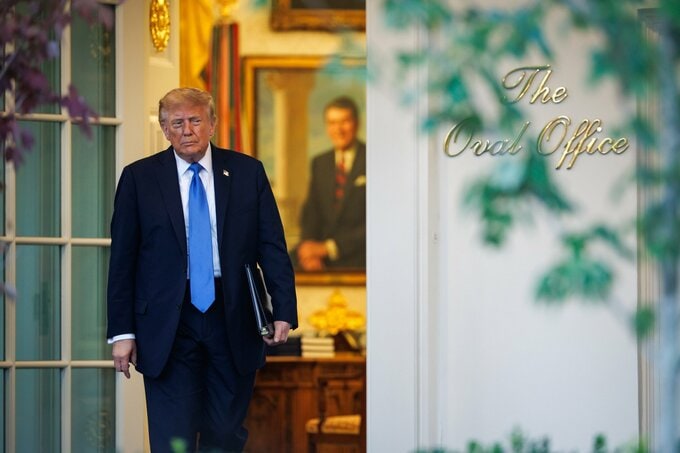 トランプ氏、FRBに利下げ要求－応じなければ対米黒字国との貿易停止