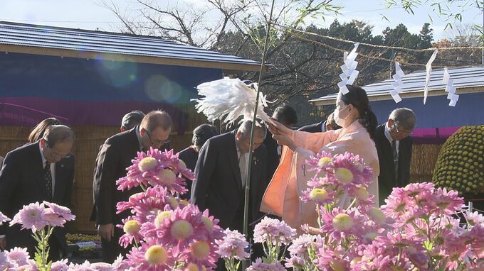 二本松の菊人形閉幕　約3万8000人が来場、去年より1万人減　天候影響か　福島・二本松市|TBS NEWS DIG