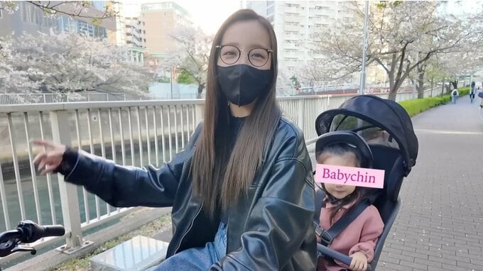 【 板野友美 】 「ベンツじゃない方のGクラス」　〝愛車〟 電動自転車でのスーパー買い出し ＆ 夕食作りの休日ルーティンを披露|TBS NEWS DIG