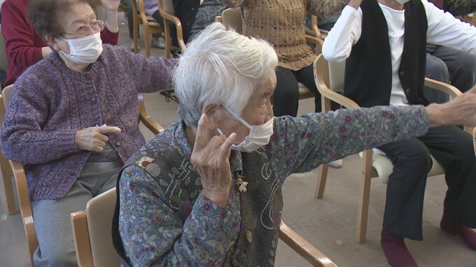 「世界中の人が見ていてくれるというので心が弾んだ」80代～90代の高齢者がSnow Manのヒット曲でダンス　SNSで1000万回再生　山梨　|　山梨のニュース | ＵＴＹテレビ山梨