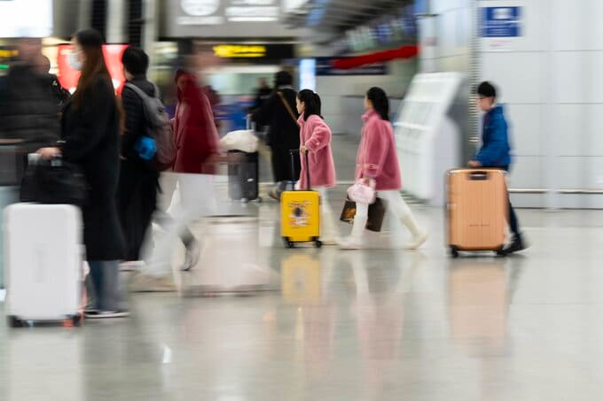 中国、AI人材の渡航制限を家族まで拡大－米国への技術流出防ぐ措置