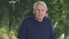 アバクロ前CEOら男3人を逮捕・起訴　モデル志望の男性らに性行為を強要か　米・ニューヨーク　「アバクロンビー・アンド・フィッチ」| TBS CROSS DIG with Bloomberg