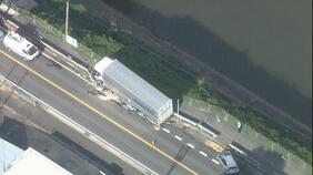 【速報】交差点で大型トラックや車など4台が絡む多重事故　40代男性が死亡　ほか男性3人が重軽傷　大阪・柏原市|TBS NEWS DIG