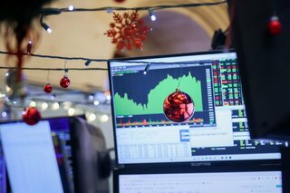 【米国市況】サンタラリーの可否が休場明け市場の焦点－円は下げ拡大| TBS CROSS DIG with Bloomberg