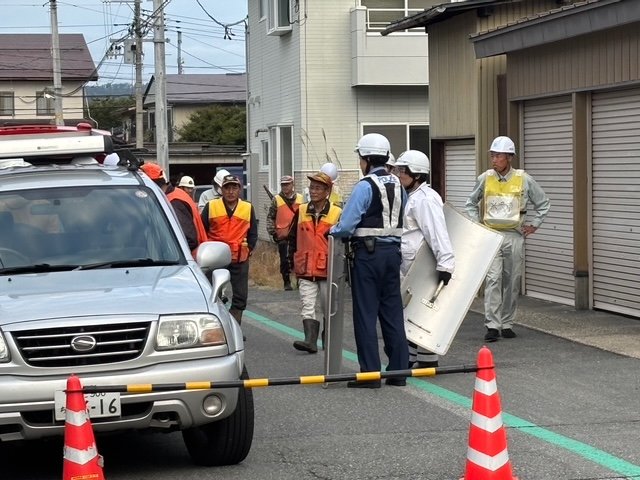 【速報】米沢市住宅街のクマ　けさの段階で子グマはワナにかかっておらず　現場にいるかを確認へ（山形）|TBS NEWS DIG