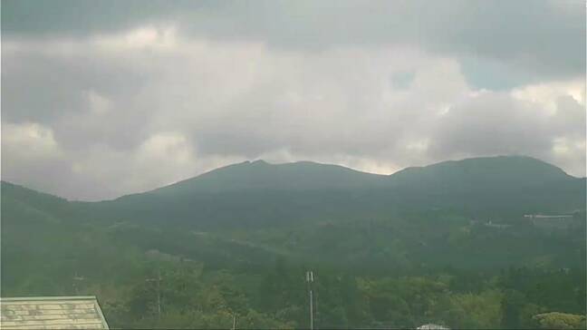 新燃岳　噴火警戒レベル3→2引き下げ　気象台「火山活動に低下傾向認められる」　鹿児島|TBS NEWS DIG