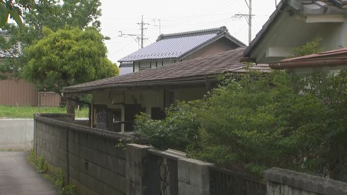 自分のベルトで長女の首を…【長野・東御市親子3人死傷事件】長女の首をベルトで絞めて殺害したとして46歳父親を再逮捕…現場には激しく争った形跡なく、遺体の着衣にも目立った損傷なしか…　|　SBC NEWS | 長野のニュース | SBC信越放送