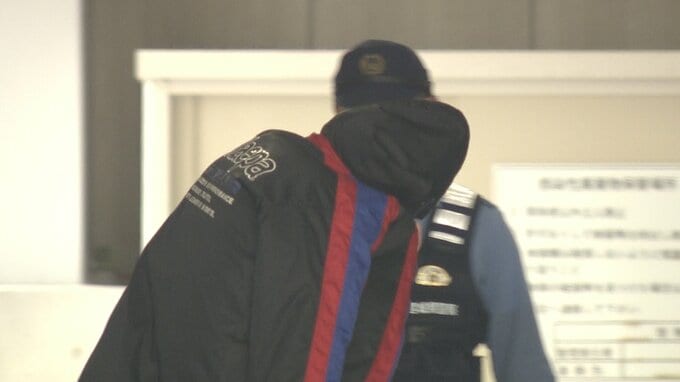 酒に酔った状態で犯行か　不同意わいせつ容疑で逮捕の私立高校教諭の男を送検|TBS NEWS DIG
