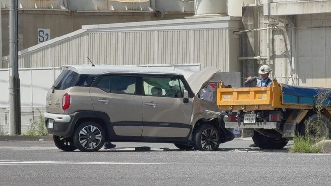 国道4号で“右直事故”　右折トラックと直進車が衝突　家族3人重傷　福島・郡山市|TBS NEWS DIG