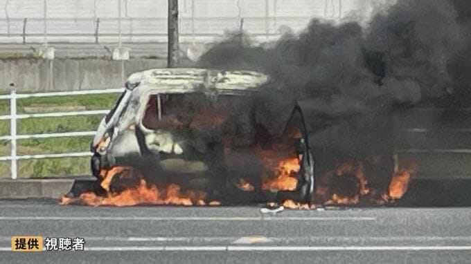 目撃者が語る炎上事故「何回かボンボンという爆発音が聞こえました」軽乗用車が縁石に衝突し炎上　10代女性が軽いやけどで救急搬送　鳥取・米子市|TBS NEWS DIG