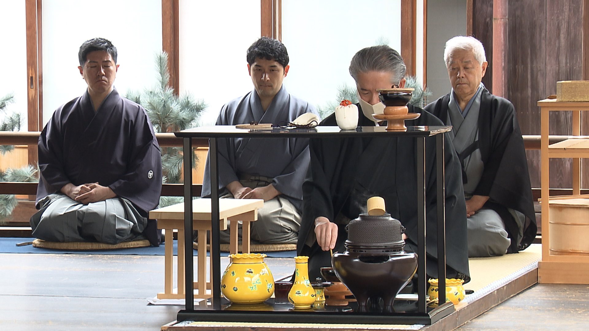 日本に喫茶文化をもたらした臨済宗開祖「栄西」の功績を称える献茶式