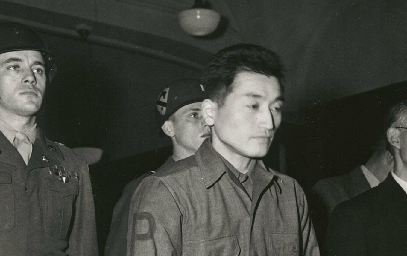 いきなりの戦犯容疑 米軍に拘束された特攻隊長 家族への手紙には「心配いらず」～28歳の青年はなぜ戦争犯罪人となったのか【連載:あるBC級戦犯の