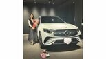 【 江口ともみ 】　「メルセデスベンツのGLC、7年間ありがとね」　白の新型モデルに買い替えを報告　愛ぬいぐるみ「もぐたろう」も納車式に参加|TBS NEWS DIG