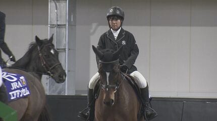 念願の屋根付き馬場が出来て幸せ」福島競馬場の全天候型新乗馬センター