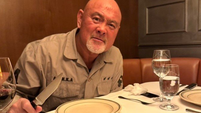 【武藤敬司】豪快に巨大ステーキ「気の合う仲間たちと美味しいもの」人工股関節手術後　食欲も順調に回復|TBS NEWS DIG