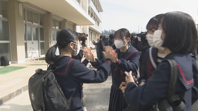 開放感、感謝、喜び…受験生にサクラ咲く　山口県内の高校で合格発表　|　山口のニュース・天気・防災｜tys NEWS｜ｔｙｓテレビ山口